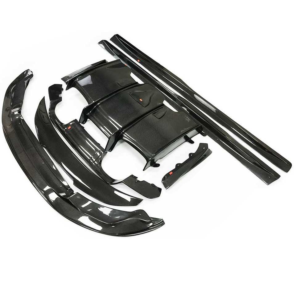 F8X M3/M4 Carbon Fiber Full Car Kit