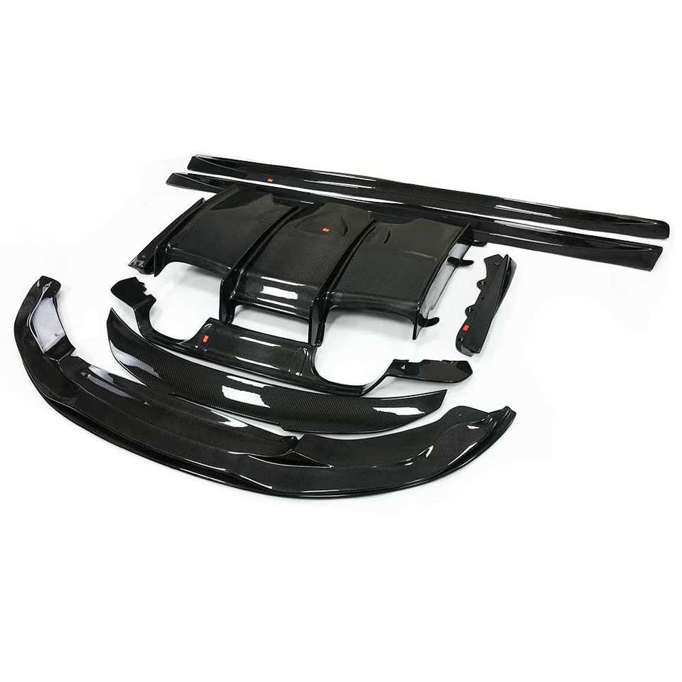 F8X M3/M4 Carbon Fiber Full Car Kit